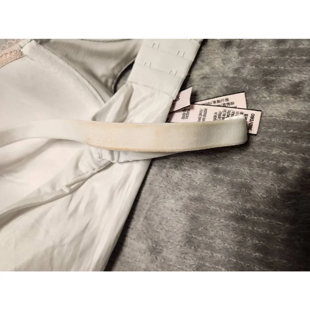Victoria's Secret Size 36D Body by Victoria Lined Demi Bra White
